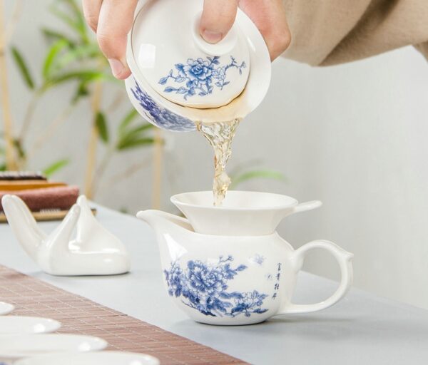 Tea Kit 11-Piece Chinese Kung Fu Tea Set with Ceramic Teacups, Porcelain Gaiwan, and Teapot for Tea Ceremony - Image 2