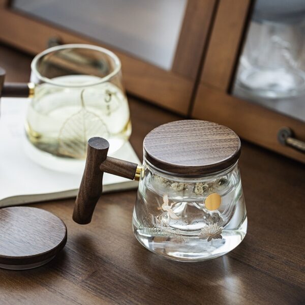 Tea Steeping Mug Luxury Gilding Craft Glass Teacup with Sandalwood Lid - Heat Resistant, Infuser Included, 450ML Capacity - Image 5