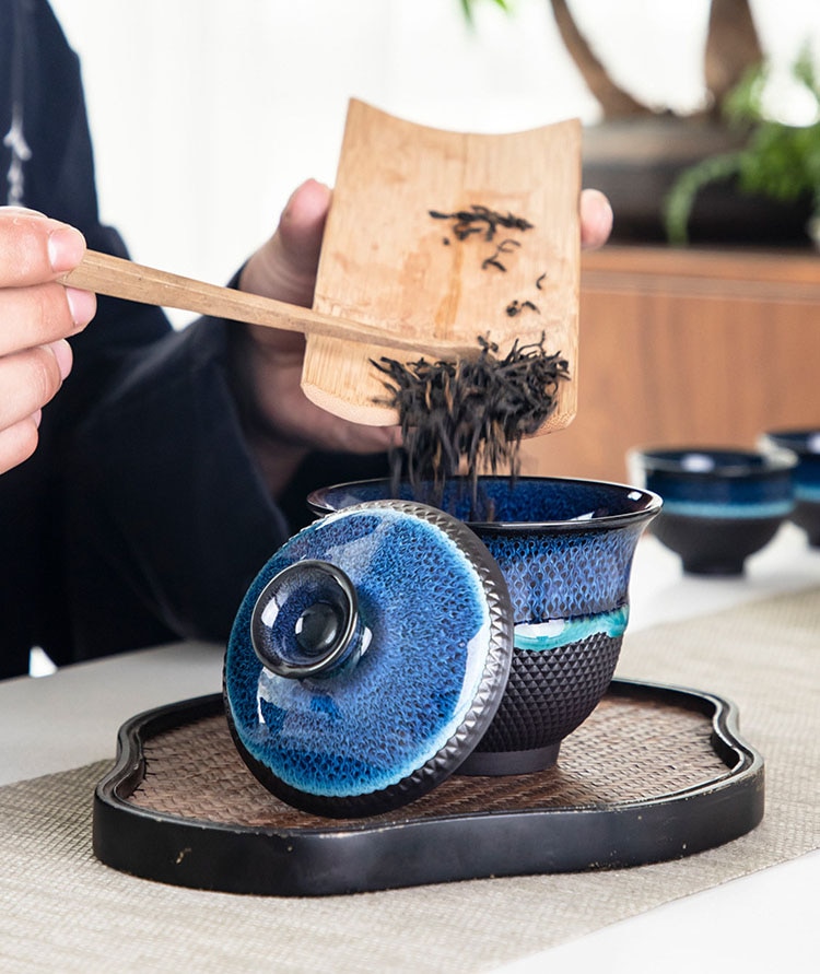 Tea Kit Chinese Kung Fu Ceramic Glaze Travel Tea Set with Teapot, Teacup, Gaiwan, and Porcelain Teaware Sets for a Tea Ceremony
