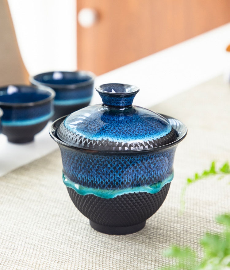 Tea Kit Chinese Kung Fu Ceramic Glaze Travel Tea Set with Teapot, Teacup, Gaiwan, and Porcelain Teaware Sets for a Tea Ceremony