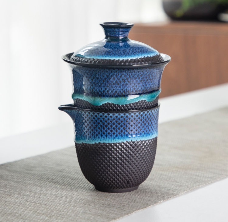 Tea Kit Chinese Kung Fu Ceramic Glaze Travel Tea Set with Teapot, Teacup, Gaiwan, and Porcelain Teaware Sets for a Tea Ceremony