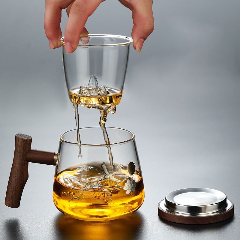 Tea Steeping Mug Luxury Gilding Craft Glass Teacup with Sandalwood Lid - Heat Resistant, Infuser Included, 450ML Capacity